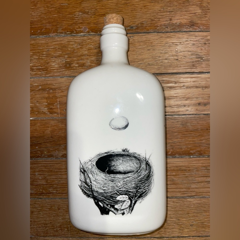 Cream and black birds nest illustration decorative cork bottle